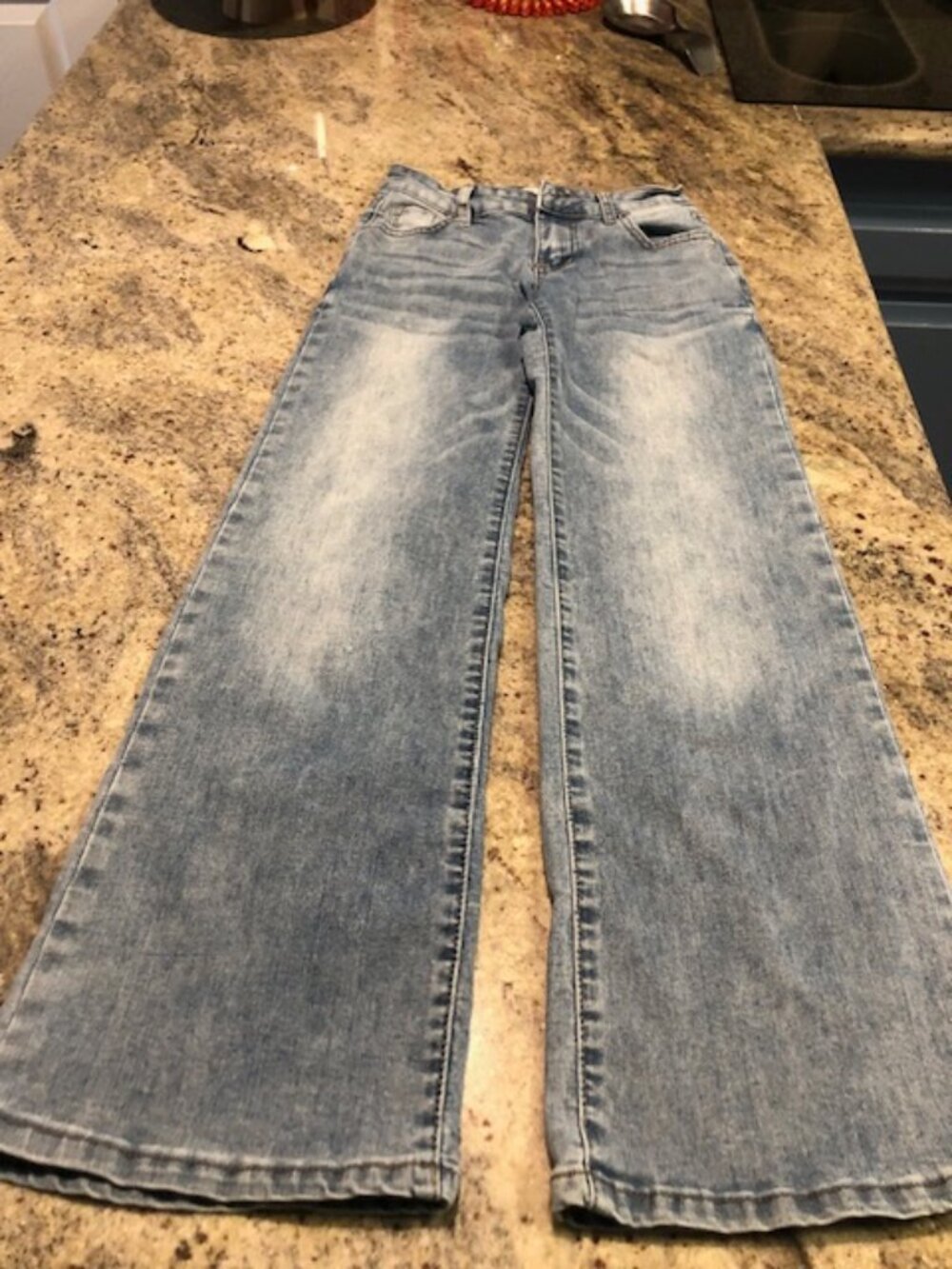 Soho Denim - Picture 3 of 4